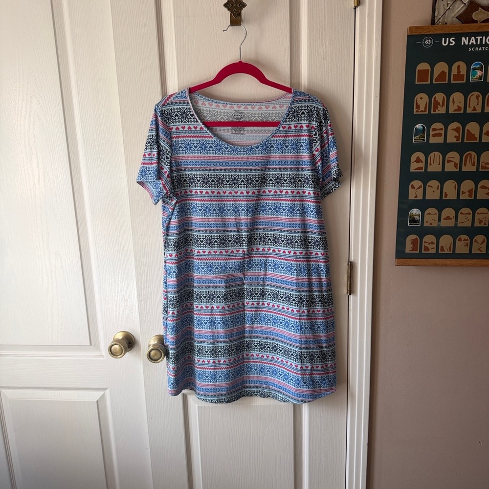 Secret Treasures Blue and Pink Patterned Short Sleeve gown